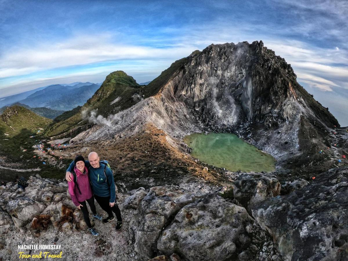 Nachelle Homestay Берастаги Экстерьер фото